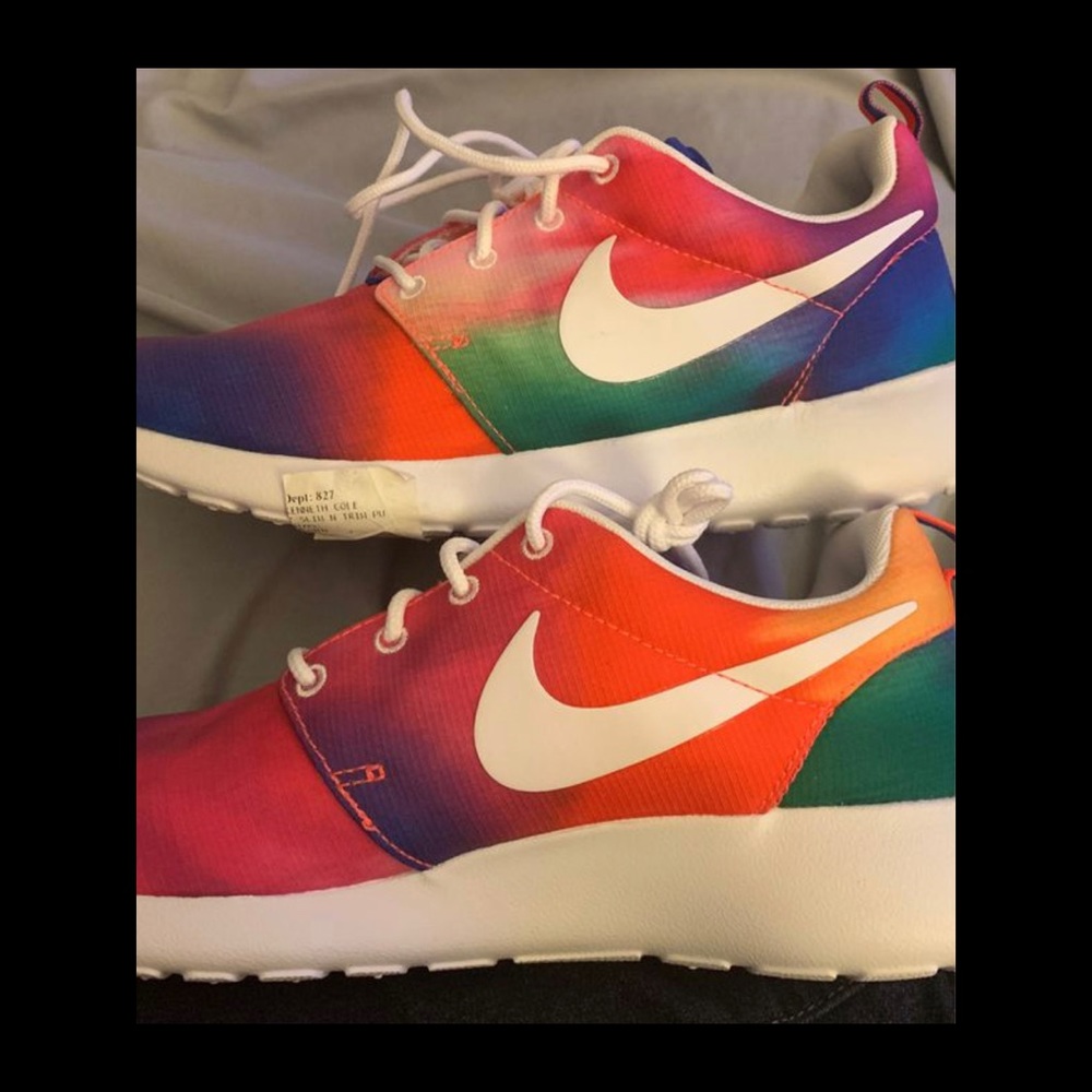Brand new,no box Men’s sneakers Size 6.5. Rare!